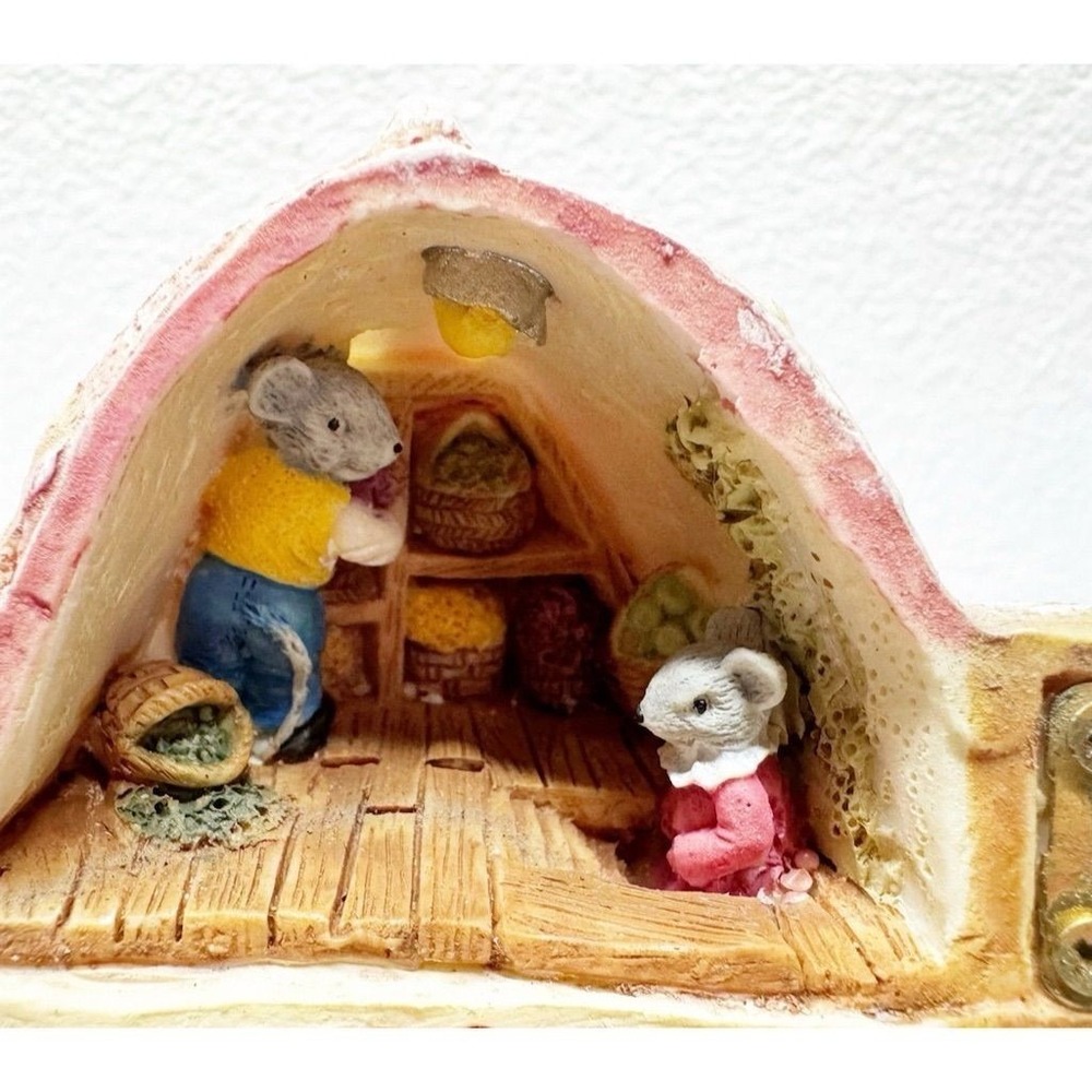 Vintage Toadstool Junction Mushroom House Figurine Hand-Painted 4" - Picture 3 of 4